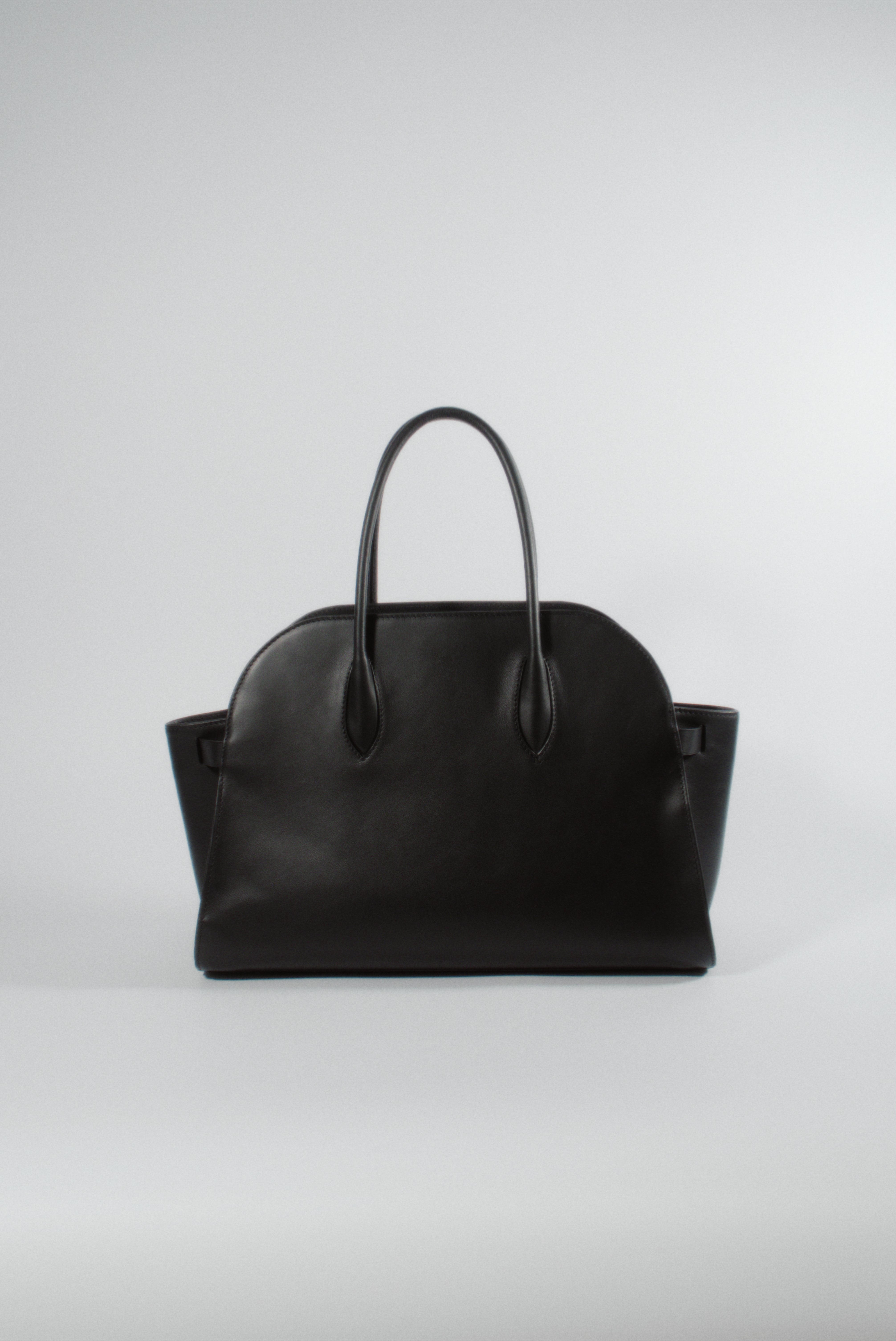 #color_black calfskin