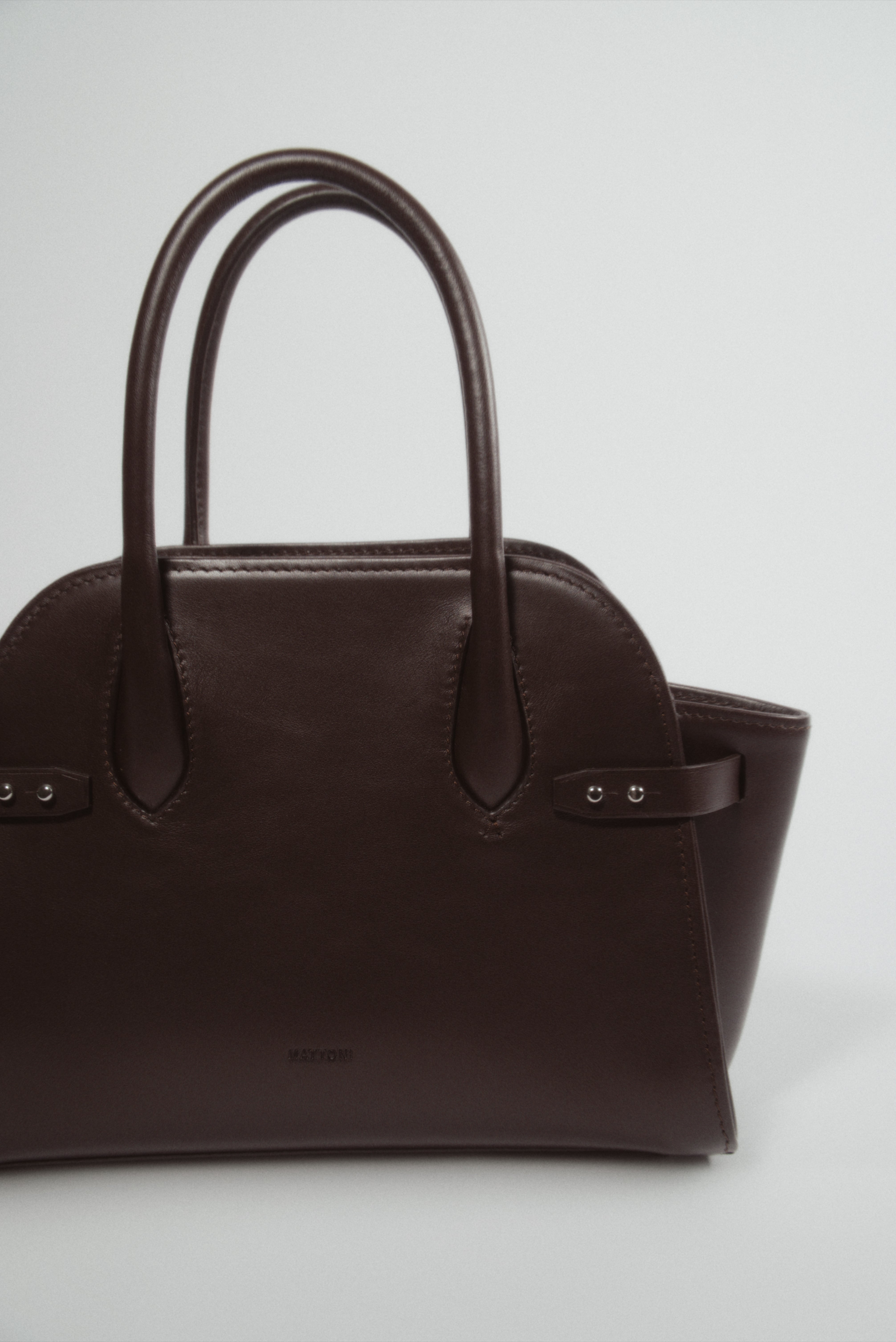 #color_dark brown