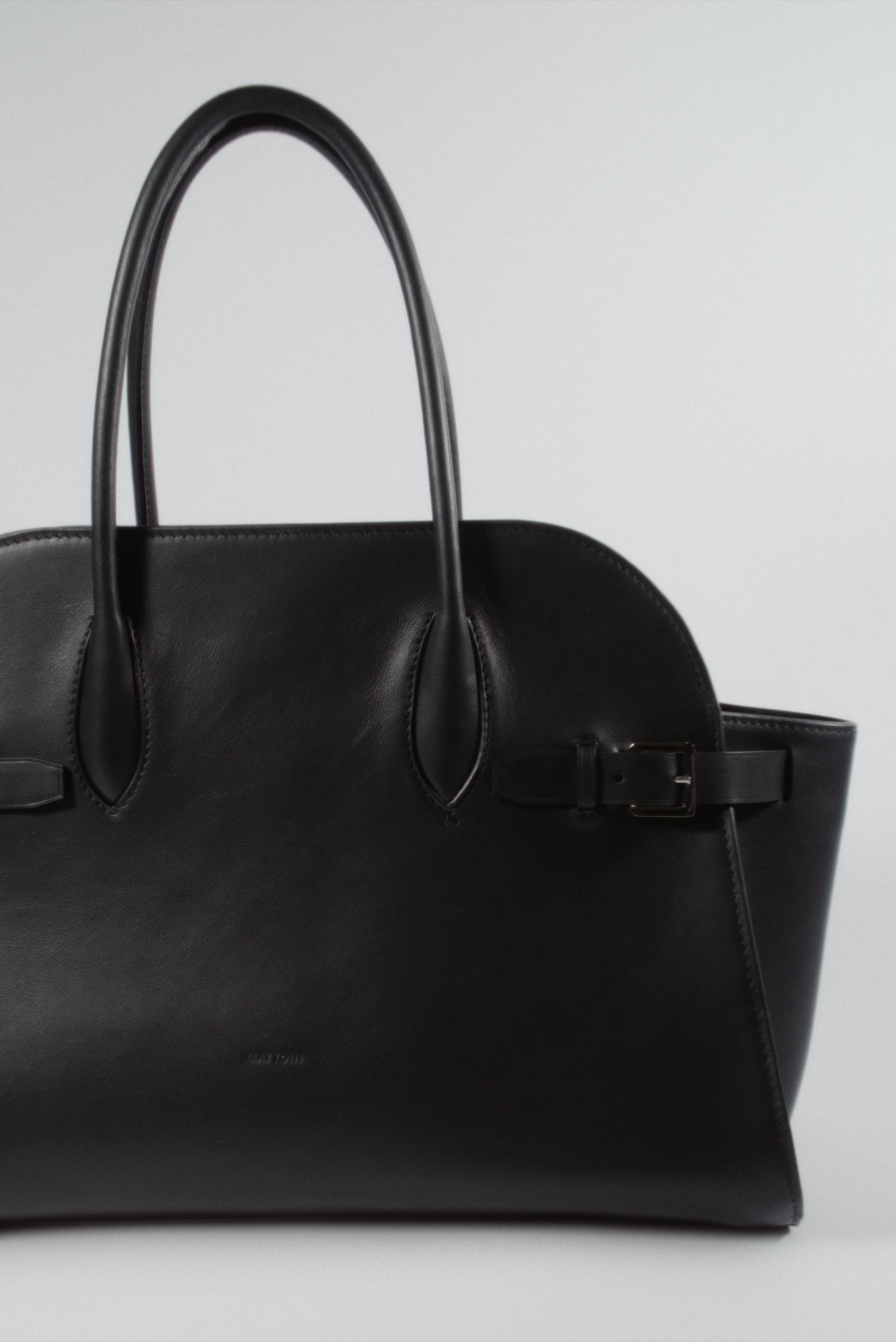 #color_black calfskin
